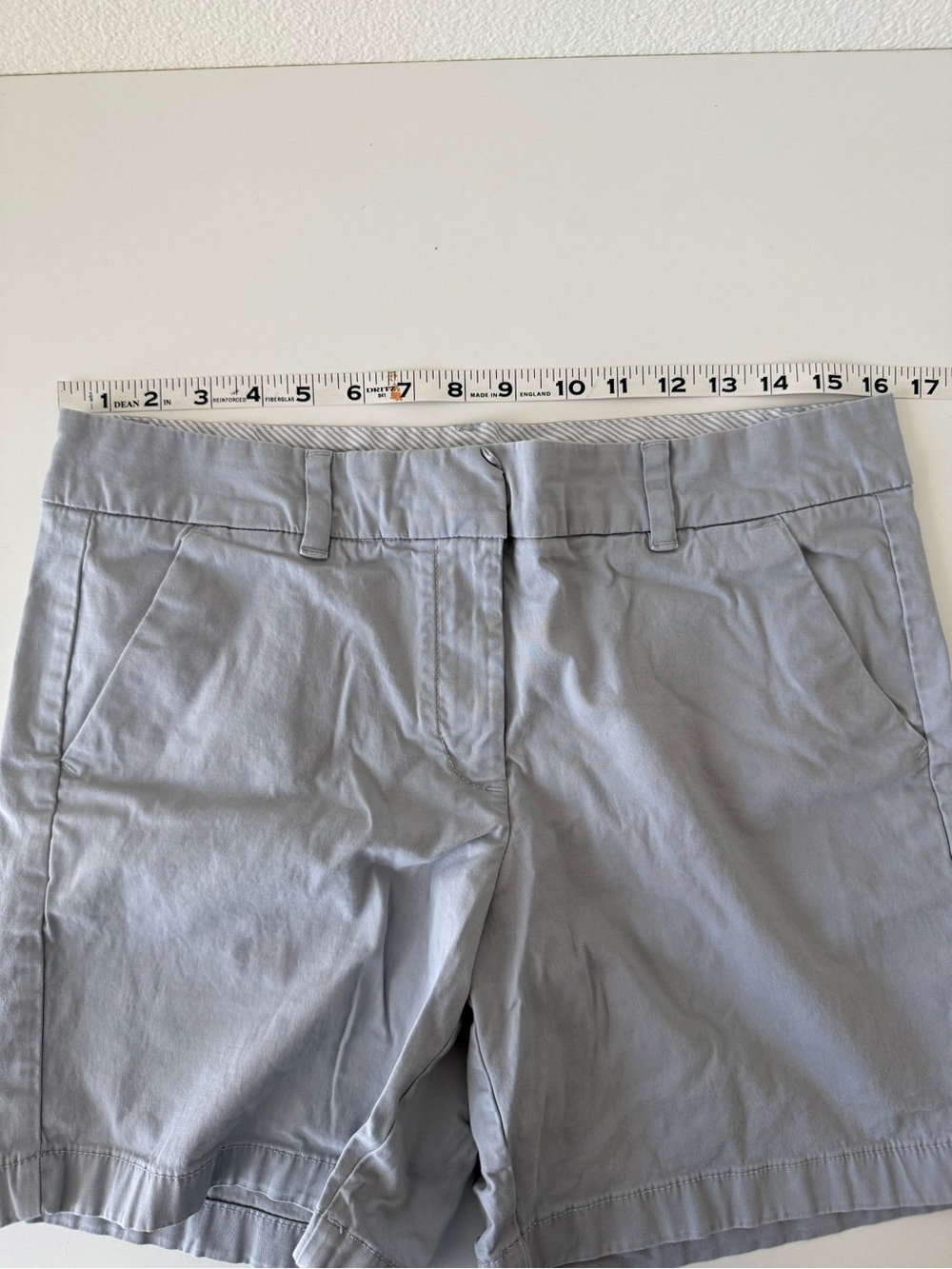 Tommy Hilfiger Flat Front Grey Chino Shorts Womens Size 10 Cotton Stretch - Picture 10 of 12